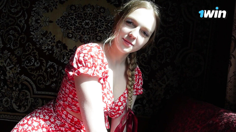 Колхозная красотка из деревни Кукушкино трахается с городским парнем