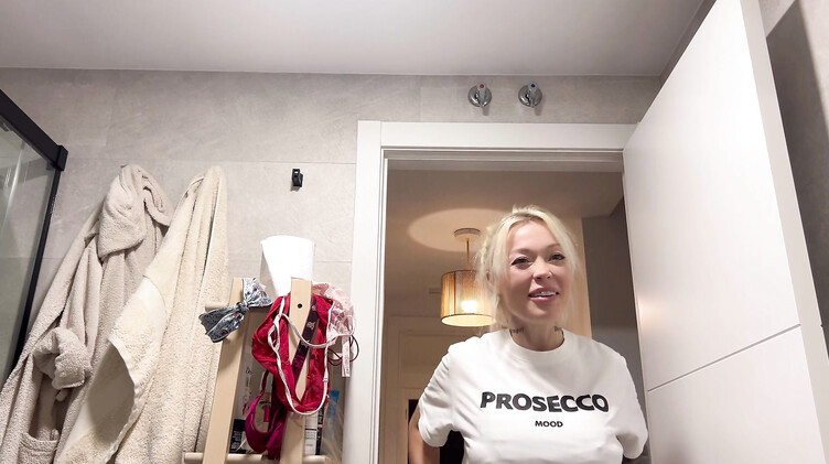 Спонтанный секс без обязательств на первом свидании с парнем из Tinder