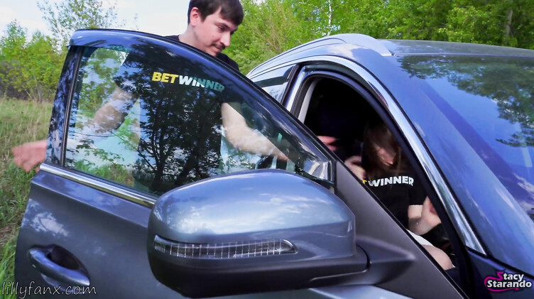 Сбежавшая сводная сестра трахается на природе с разозленным братом