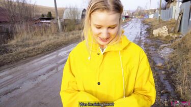 Случайная встреча с бывшей девушкой завершилась любительским минетом на улице