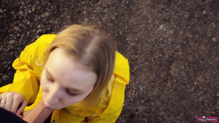 Случайная встреча с бывшей девушкой завершилась любительским минетом на улице