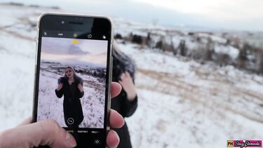 Любительский секс на природе в зимнее время с русской блондой