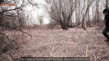 Сперма в киске: Социальный эксперимент русской блондинки блогерши закончился сексом в машине