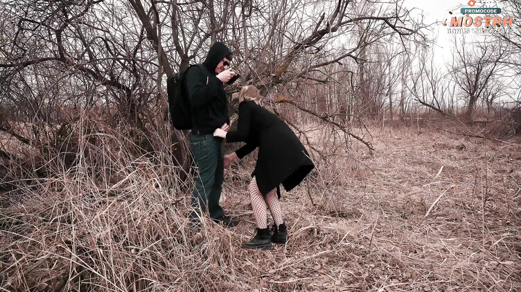 Stacy Starando: Социальный эксперимент русской блондинки блогерши закончился сексом в машине