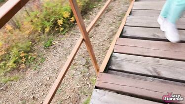 Сводная сестра дрочит пизду вибратором после минета в лесу своему брату