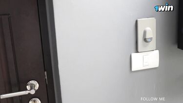 Сперма в киске: Стюардесса российских авиалиний трахается с пилотом между перелетами