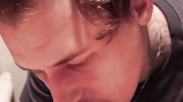 Секс видео в поезде Москва - Владивосток от русской пары