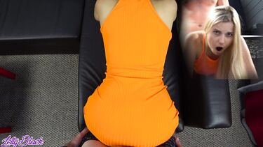 Трахнул русскую раком и кончил спермой на ее оранжевое обтягивающее платье