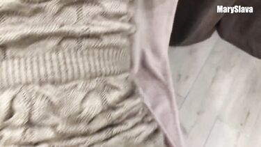 Сперма на попке: Зашел к молодой соседке за сахаром и трахнул ее на кухне