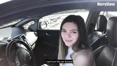 Выручил застрявшую девушку и получил в награду секс в машине