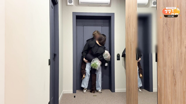 Молодая русская девка из Тиндера трахается на первом свидании