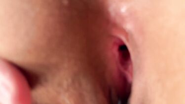 Парень заплатил $500 своей горничной за глубокий минет и анальный секс