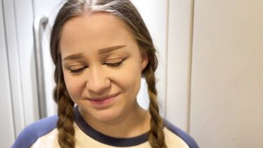 Русская молодежь познакомилась на перроне и перепихнулась в туалете поезда