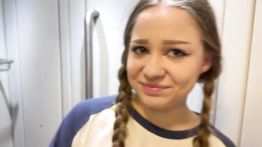 Русская молодежь познакомилась на перроне и перепихнулась в туалете поезда