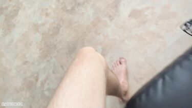 Пасынок трахнул в жопу возбужденную молодую мачеху пока отца нет дома