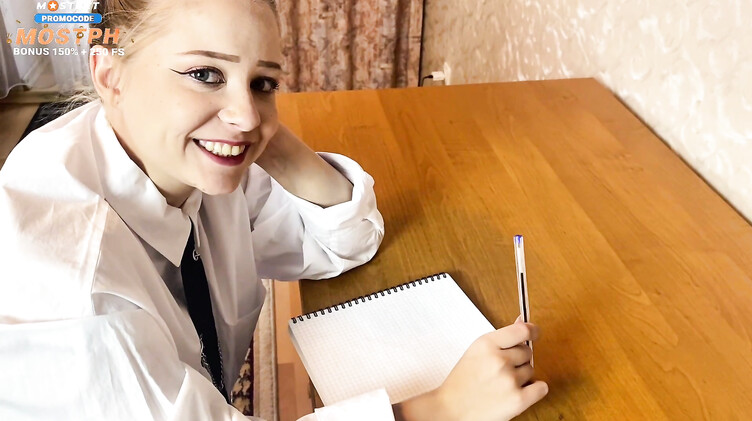 Русская студентка скачет на члене репетитора до вагинального кремпая