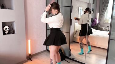 По-дружески впервые трахнул в попку молодую русскую девственницу