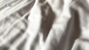 Любовник с утра пораньше трахает в отеле красивую татуированную девку