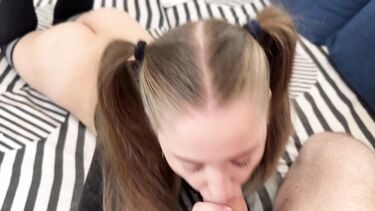 Русские брат и сестра учатся пользоваться презервативами