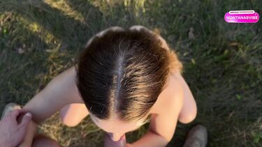 Случайная встреча на природе с русской школьницей завершилась слюнявым минетом