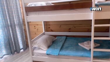 По ошибке делит номер с чужой женой: шлюха соблазняет на секс и ставит рога мужу