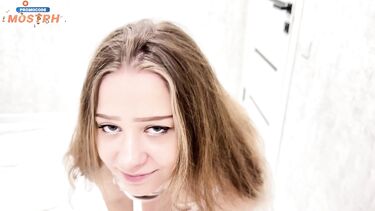 Раком с жопастыми: Скромная русская девушка вынуждена за долги мужа ебаться с незнакомцем