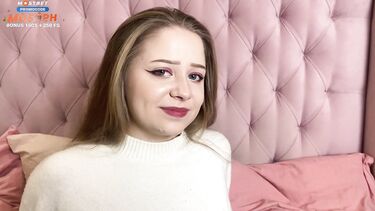 В одежде: Морозко встретил в зимнем лесу русскую красавицу и отогрел ее членом