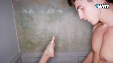 Ненасытная шлюшка Talia Mint участвует в ганг банге с тремя большими членами