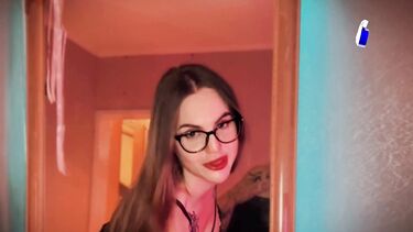 Молодая русская училка пришла после уроков домой и ебется со своим мужем