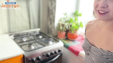 Спасатель МЧС России членом спасает молодую девку от сильного недотраха