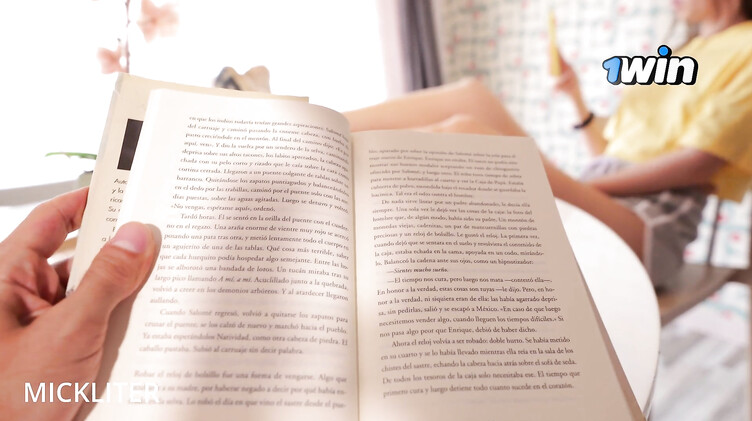 Вика поссорилась с парнем и соблазнила своего соседа по комнате