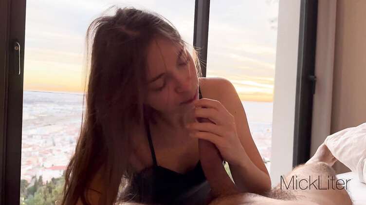 Утренний секс: Утренний минет от первого лица с красивым видом на город
