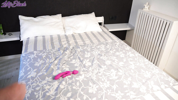 Русская милфа соблазнила геймера анальным сексом