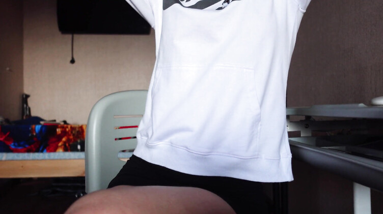 Сняла для бывшего, как мастурбирую и трахаюсь с новым парнем в жопу