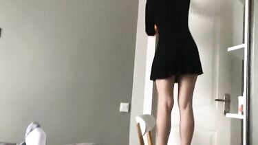 Good view couple: Молчаливая горничная без трусиков трахается в спальне с работодателем