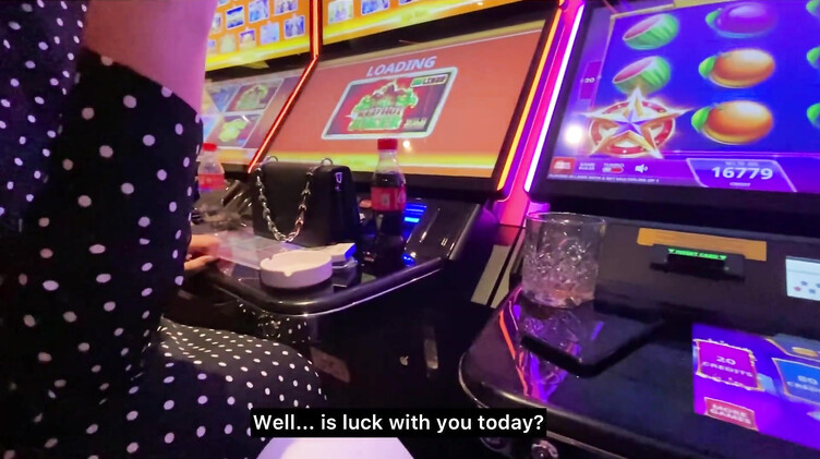 Секс с незнакомцем в казино от 1-го лица