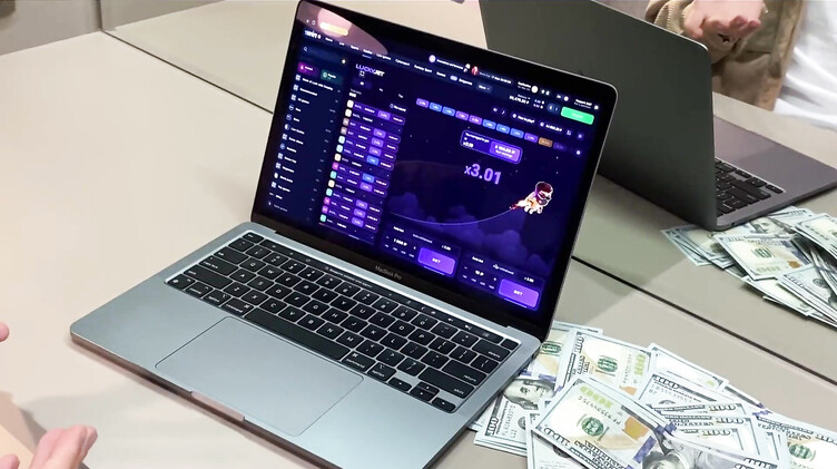 Секс с незнакомцем в казино от 1-го лица