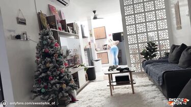 Косички: Девушка с мелкими косичками глотает сперму после домашнего перепихона в ПМС