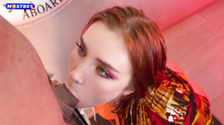 Муж трахает барменшу в отеле на Пхукете за спиной у жены