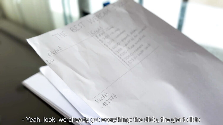 Рыжая инспекторша проводит осмотр члена владельца массажного салона