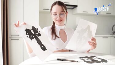 Молодая девушка психолог трахается с клиентом до кремпая в киску