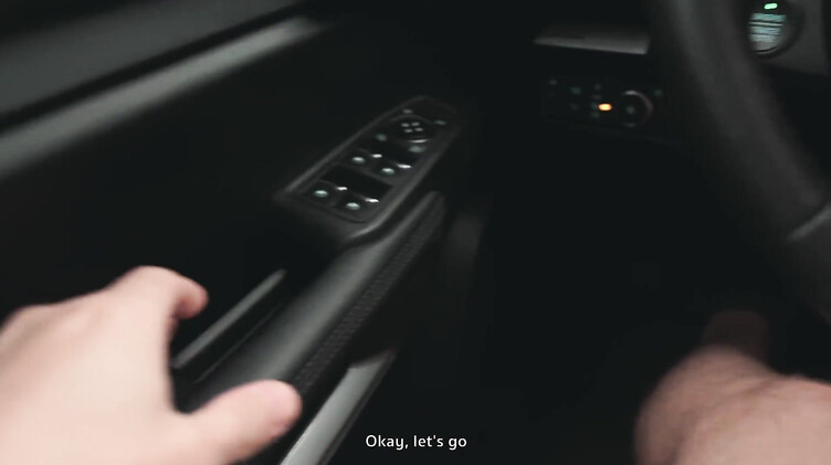 Красивая рыжая девушка без денег расплатилась сексом с таксистом