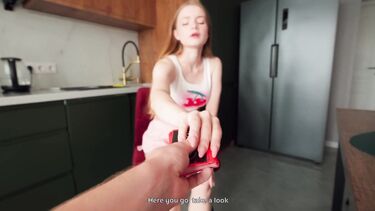 Проиграла пизду сводному брату в "Правда или действие"