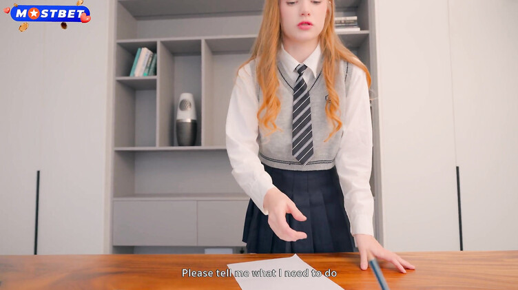 Узкая пизда: Директор дал на клык и трахнул Диану за прогулы