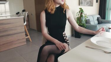 Электрик в гостях отодрал жену друга темщика и кончил в рот