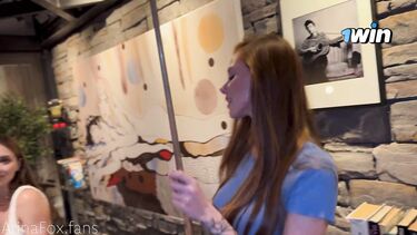 Клиент выебал рыжеволосую тренершу по бильярду