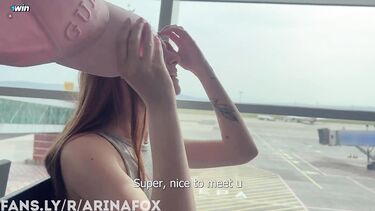 Арина Фокс познакомилась с парнем в аэропорту и отдалась ему на отдыхе