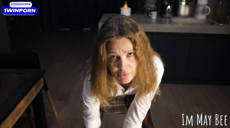 Имитация дрочки члена и секса с мощным камшотом