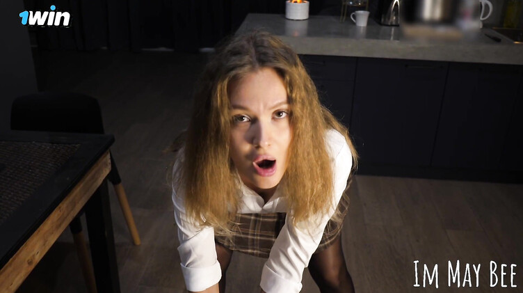 Имитация дрочки члена и секса с мощным камшотом