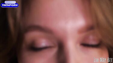 Виртуальный секс в миссионерской позе и со сливом в рот